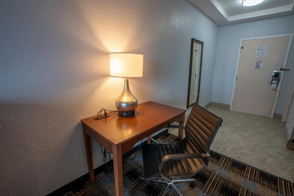 Hyannis Plaza Hotel image 13