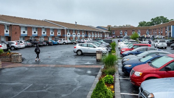 Hyannis Plaza Hotel image 9
